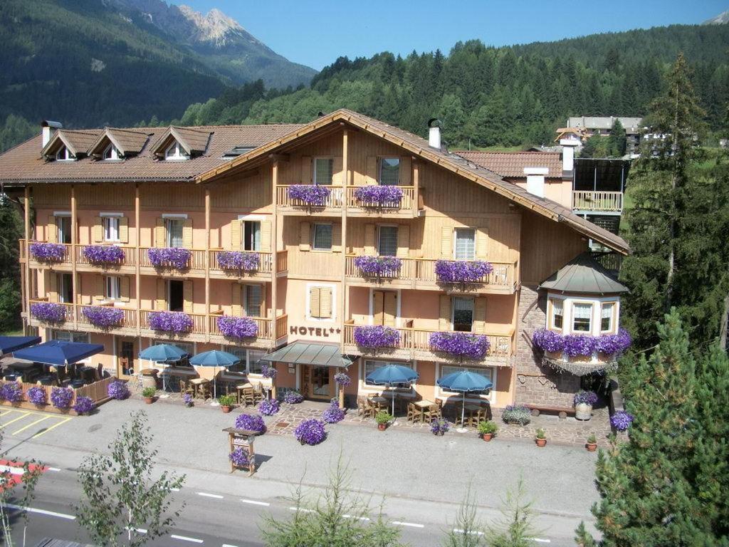 Hotel Vallechiara Moena Εξωτερικό φωτογραφία
