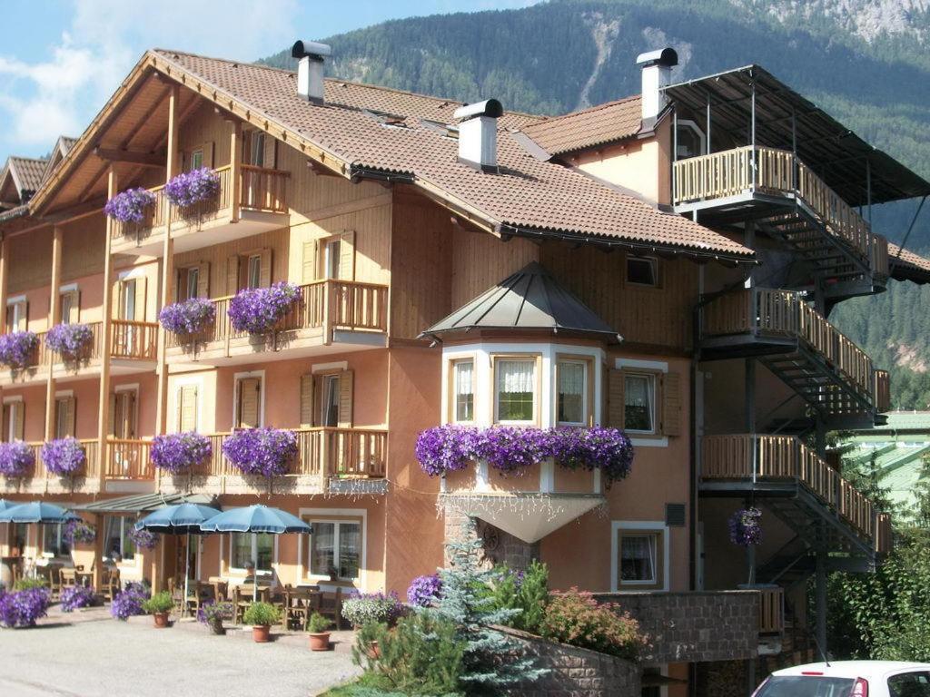 Hotel Vallechiara Moena Εξωτερικό φωτογραφία