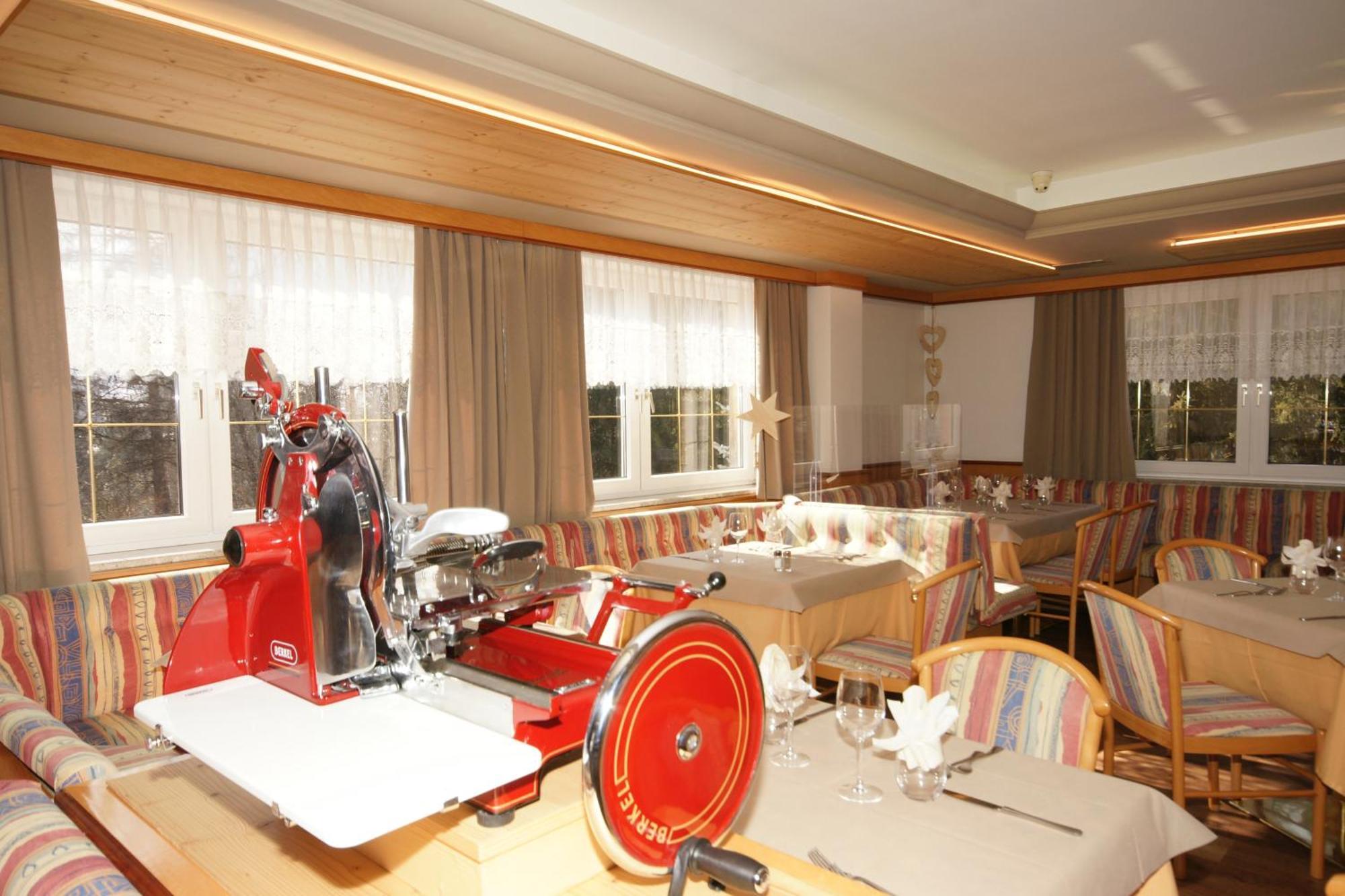 Hotel Vallechiara Moena Εξωτερικό φωτογραφία