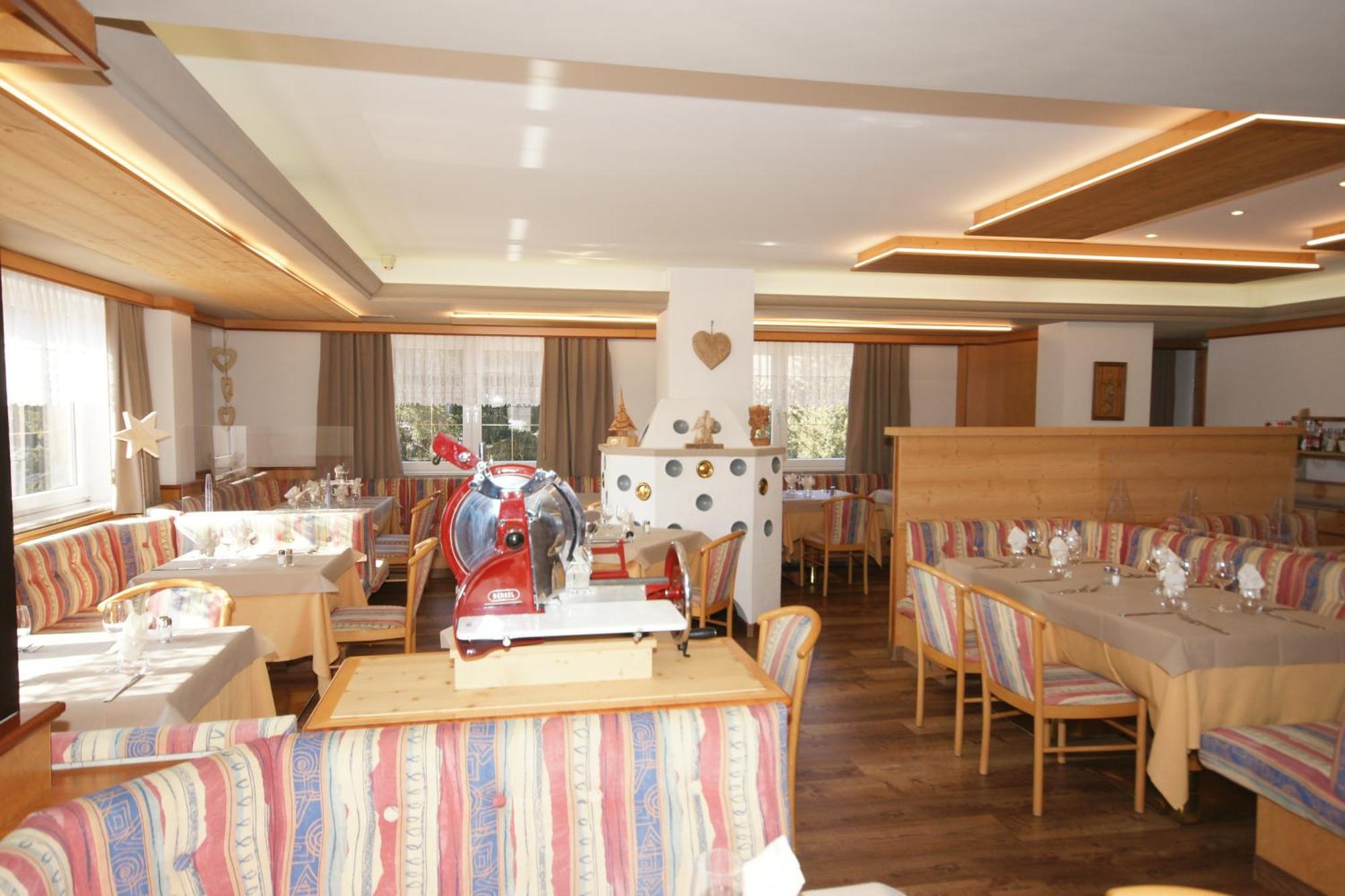 Hotel Vallechiara Moena Εξωτερικό φωτογραφία