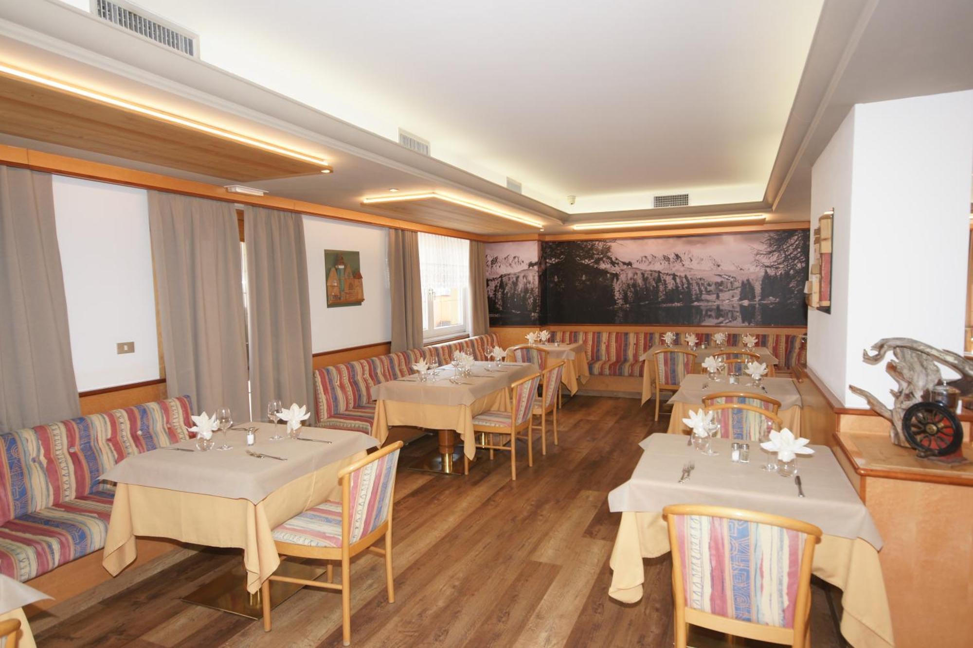 Hotel Vallechiara Moena Εξωτερικό φωτογραφία