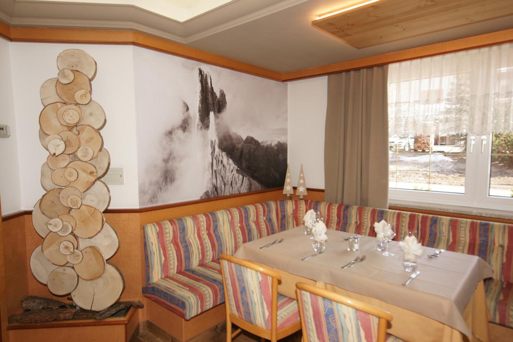 Hotel Vallechiara Moena Εξωτερικό φωτογραφία